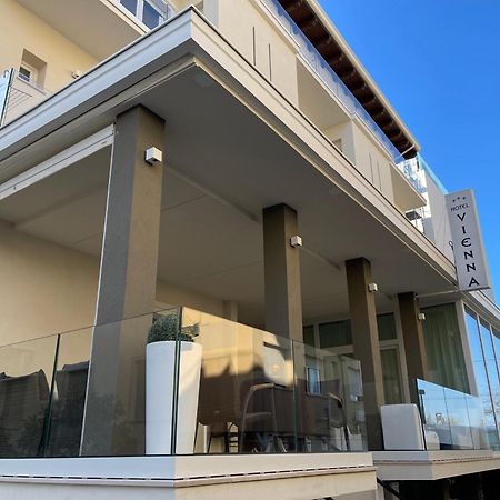 Hotel Vienna Rivazzurra Rimini Luaran gambar