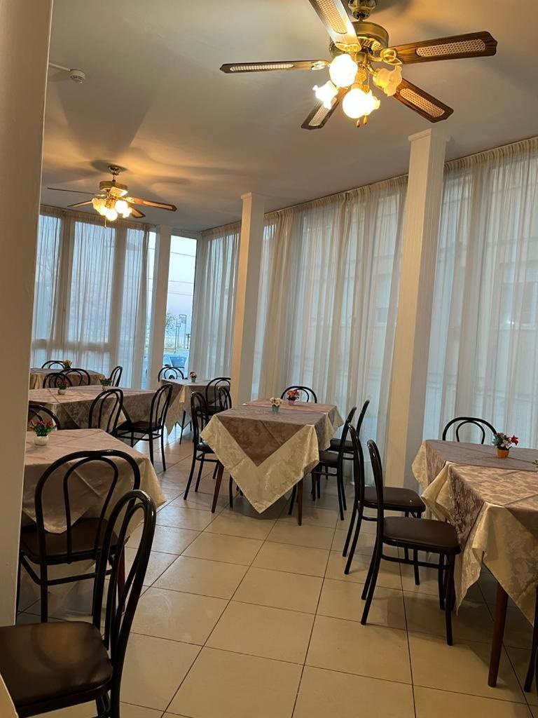 Hotel Vienna Rivazzurra Rimini Luaran gambar