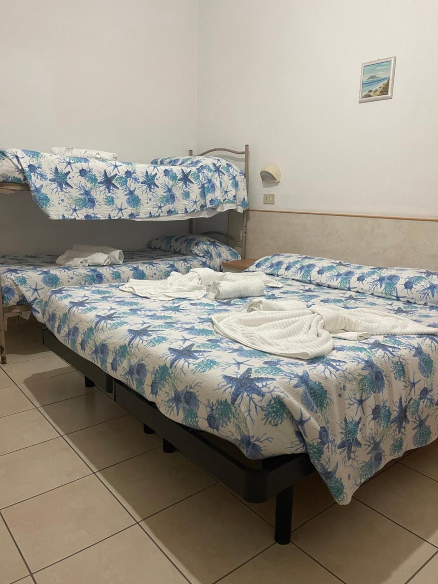 Hotel Vienna Rivazzurra Rimini Luaran gambar