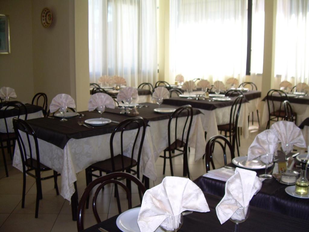 Hotel Vienna Rivazzurra Rimini Luaran gambar